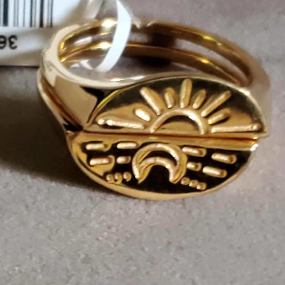 YG on Sterl Silver Set of Moon and Sun Talisman Signet rings - Picture 7 of 7